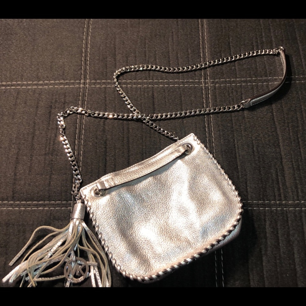 ⛓ Silver Michael Kors Shoulder Bag ⛓